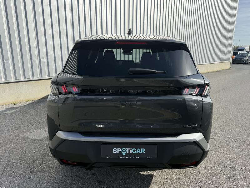 Image de la voiture Peugeot 5008