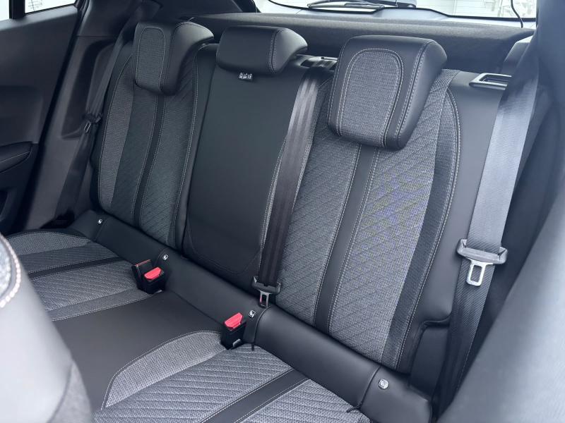Image de la voiture Peugeot 2008