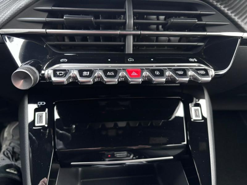 Image de la voiture Peugeot 2008