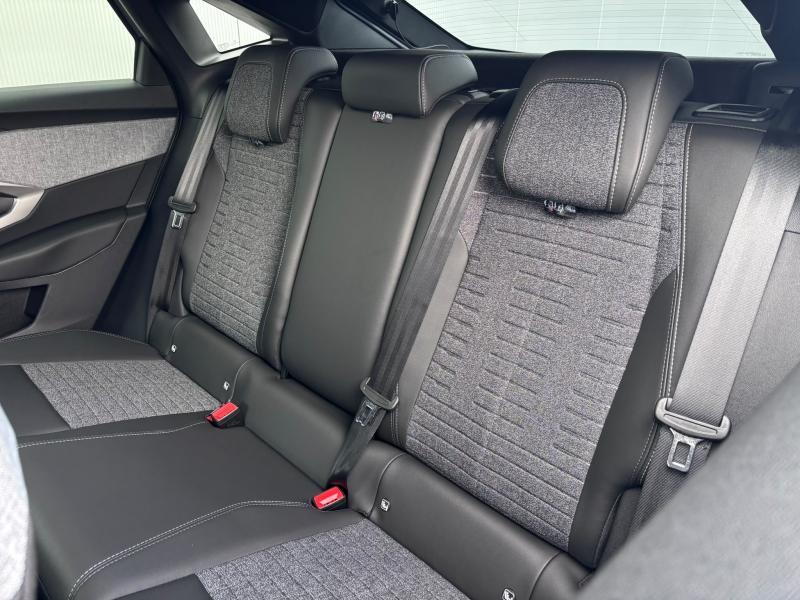 Image de la voiture Peugeot 3008