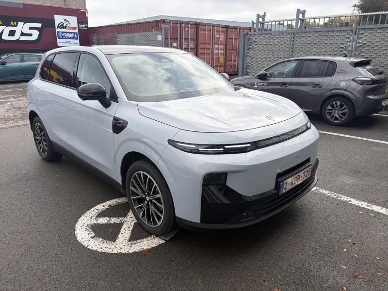 Image de la voiture Leapmotor B10