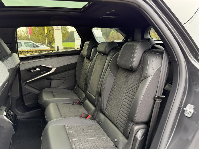 Image de la voiture Peugeot 5008